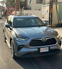 تۆیۆتا هایلاندەر